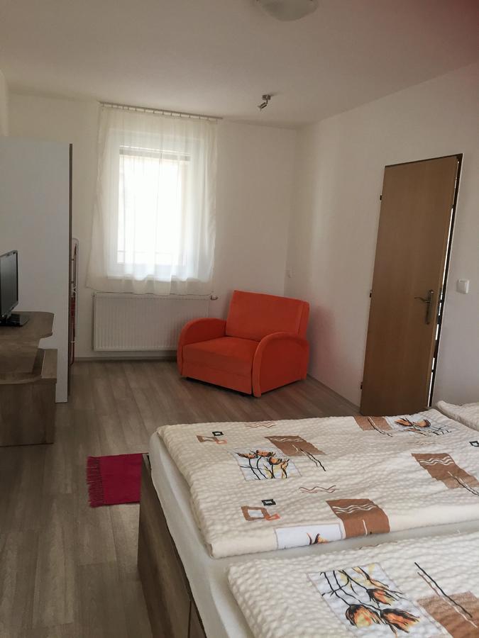 Promenad Apartmany Вельки-Медер Экстерьер фото